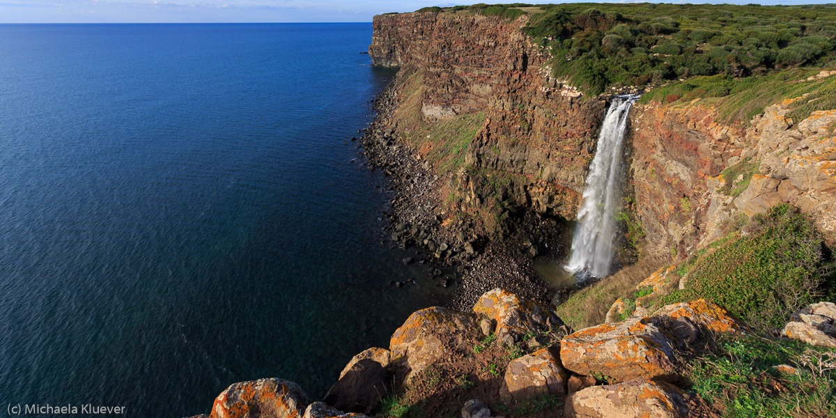 Wasserfall am Capo Nieddu unterhalb von Cuglieri