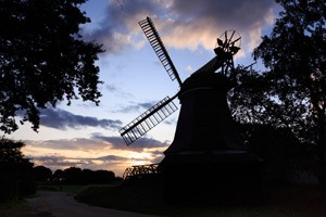 Zum Fotothema Windmuehlen im Teufelsmoor, hier die Mühle in Worpswede