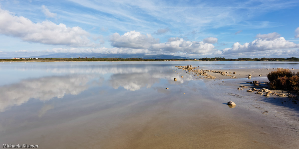 Wolkenspiegelungen bei Putzu Idu