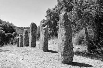 Sardiniens Vergangenheit, Fotos von Nuraghen, Menhiren und Feenhaeusern
