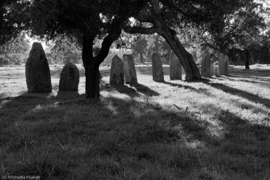 Sardiniens Vergangenheit, Fotos von Nuraghen, Menhiren und Feenhaeusern
