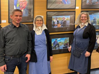 Eroeffnung der Fotoausstellung Torfkahnarmada