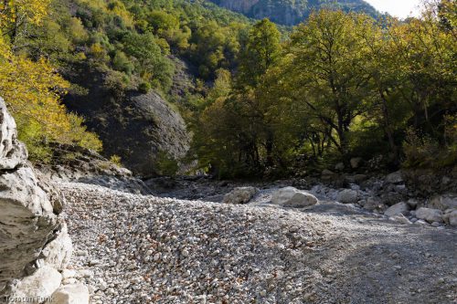 Trockenes Flussbett