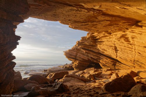 Grotte am Abend