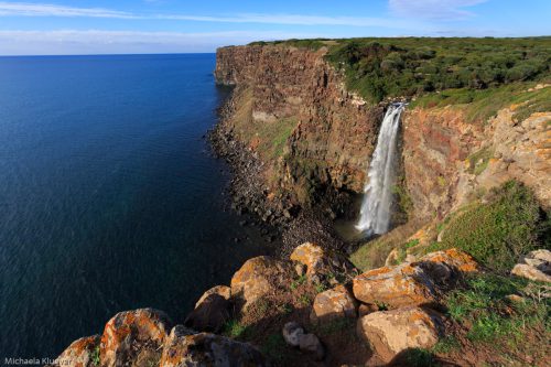 Wasserfall ins Meer