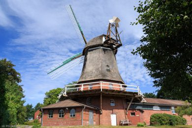 Fotografien der Windmuehlen im Teufelsmoor